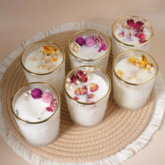 Handmade Floral Soy Candles – Natural Aromatherapy Candle with Dried Flowers, Elegant Home Décor & Gift